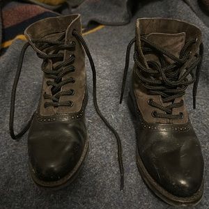 Wolverine black ankle boots 6 1/2 B